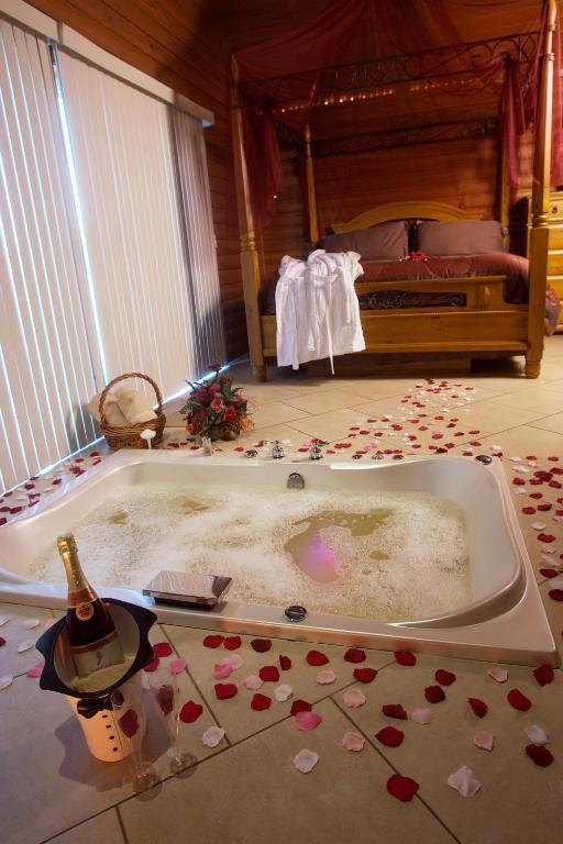 Serenity Springs - Michigan City Hotel Springfield Habitación foto